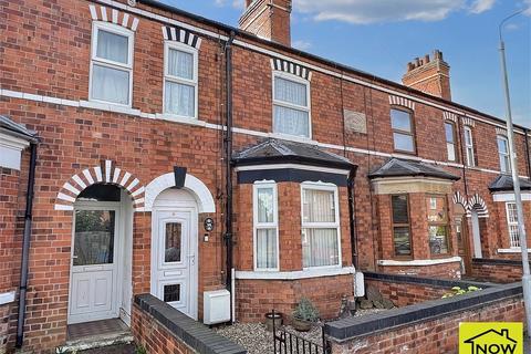 3 bedroom terraced house for sale - Coronation Street, Balderton,