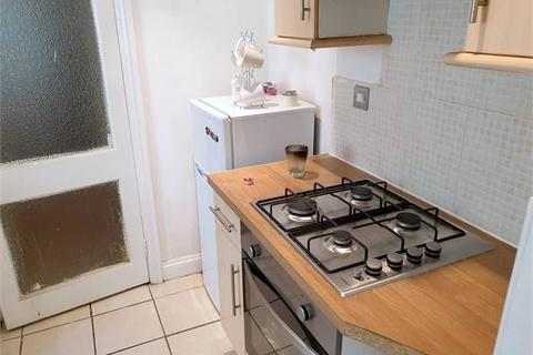 2 bedroom ground floor flat to rent, Brownhill Road, Catford, London,