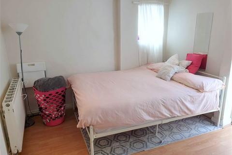 2 bedroom ground floor flat to rent, Brownhill Road, Catford, London,