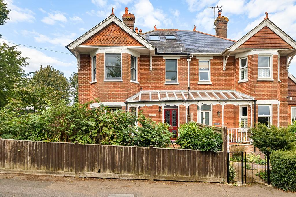 Ghyll Road, Heathfield 5 bed semidetached house for sale £650,000