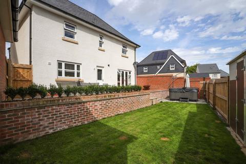 4 bedroom detached house for sale, Dart Avenue, Topsham, EX2 7TX