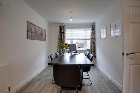 88 Dart Avenue, Exeter, EX2 7TX