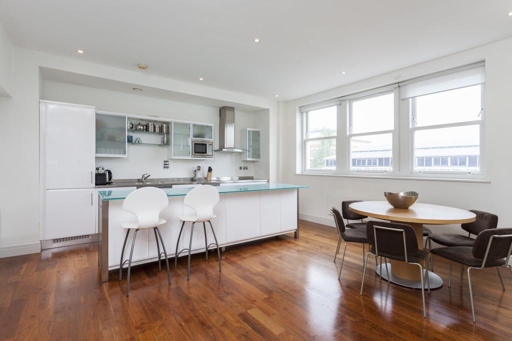 Harlequin Court, Covent Garden WC2 2 bed apartment for sale £1,995,000