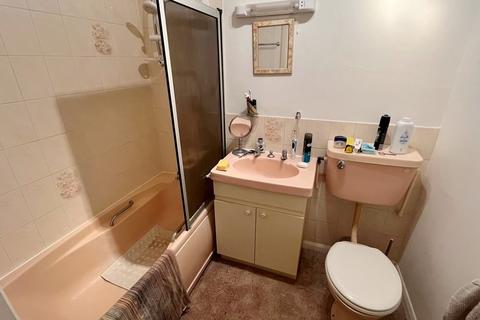 2 bedroom apartment for sale - Victoria Road North, Southsea