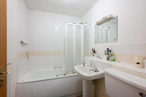 1 bedroom flat for sale - 5 Newport House, 329 Danebury Avenue, London, SW15 4DE