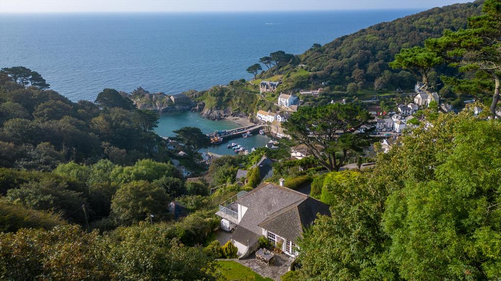 Talland Hill, Polperro, Looe, Cornwall, PL13 4 bed detached house for