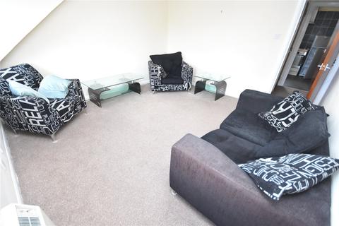 2 bedroom flat to rent, George Street, City Centre, Aberdeen, AB25