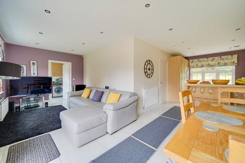 4 bedroom detached house for sale - Ivy Lane, Royston