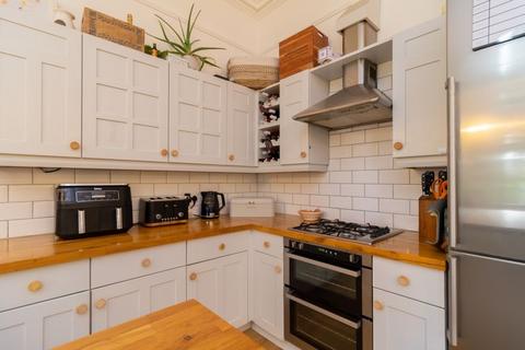 46 Brigade Place, Caterham, CR3 5ZU