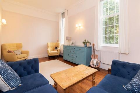 46 Brigade Place, Caterham, CR3 5ZU