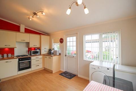 2 bedroom park home for sale - Ball Lane, Wolverhampton
