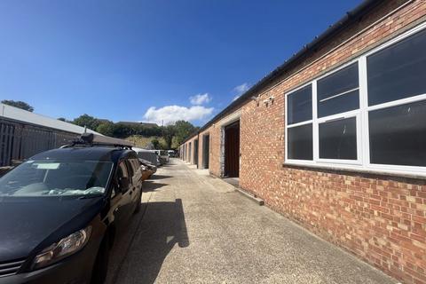 Industrial unit to rent, SMALL LIGHT INDUSTRIAL UNIT - TO RENT