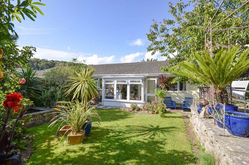 Elm Road, Brixham 2 bed semidetached bungalow £315,000
