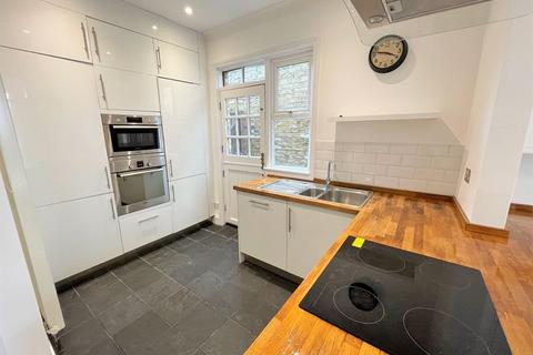 4 bedroom semi-detached house to rent - Wyndham Road, Kingston Upon Thames