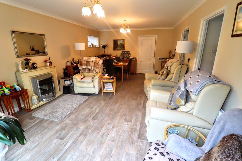 Windmill Hill Drive, Bletchley, Milton Keynes 3 bed bungalow for sale