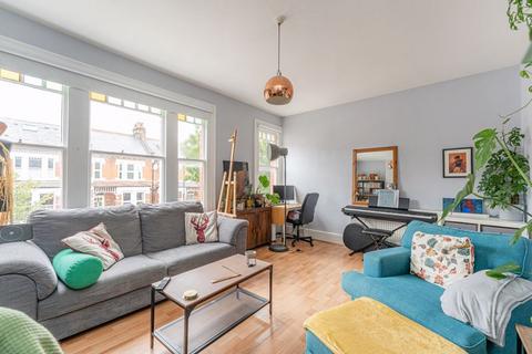 35a Hardwicke Road, London, N13 4SL