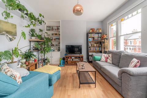 35a Hardwicke Road, London, N13 4SL