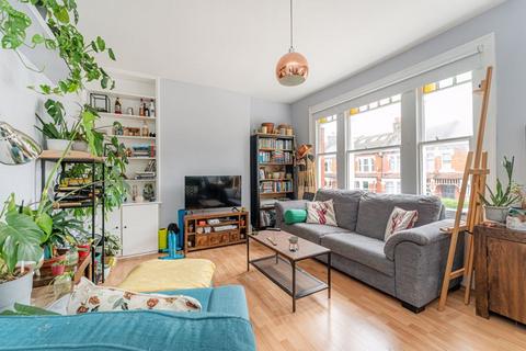 35a Hardwicke Road, London, N13 4SL