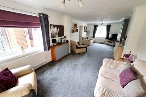 2 Bunyan Close, Gamlingay, Sandy, SG19 3JD