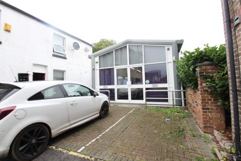 Office to rent - Shirley Road, Southampton