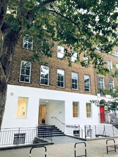 Office to rent, Metro House, London