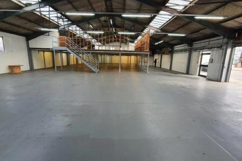 Industrial unit to rent, Terminus Road, Chichester