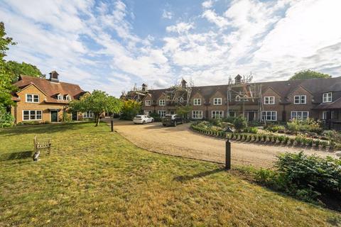 2 bedroom retirement property for sale - Church Place, Ickenham, Uxbridge