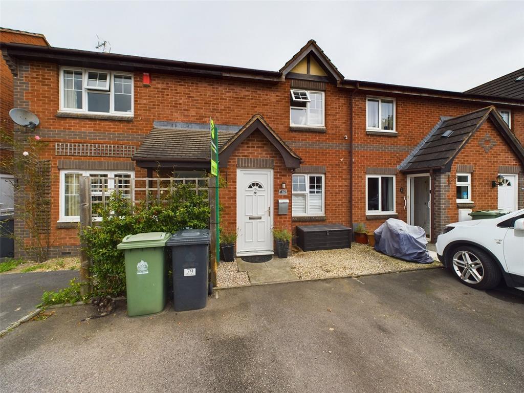 Kestrel Gardens, Quedgeley... 2 bed terraced house £210,000