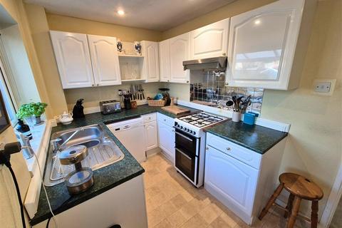 4 bedroom semi-detached house for sale, Millers Close, Leominster, Herefordshire, HR6 8BP