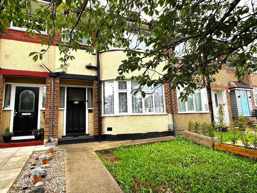 Round Green, Luton LU2 3 bed terraced house for sale £290,000