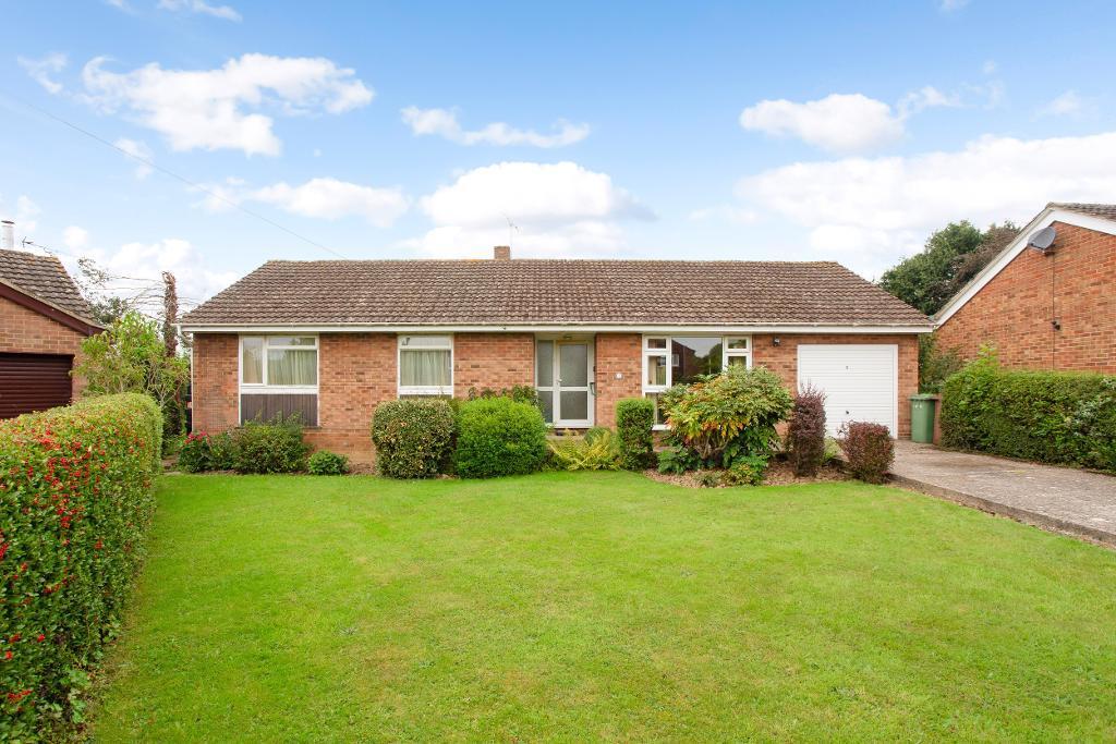 Oaks Forstal, Sandhurst, Kent, TN18 5JR 3 bed bungalow for sale £550,000