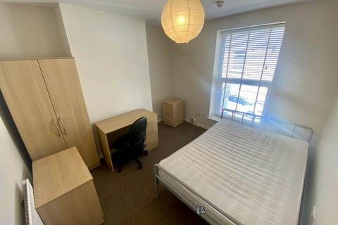 5 bedroom house share to rent, Richardson Street, Sandfields, City Centre, , Swansea