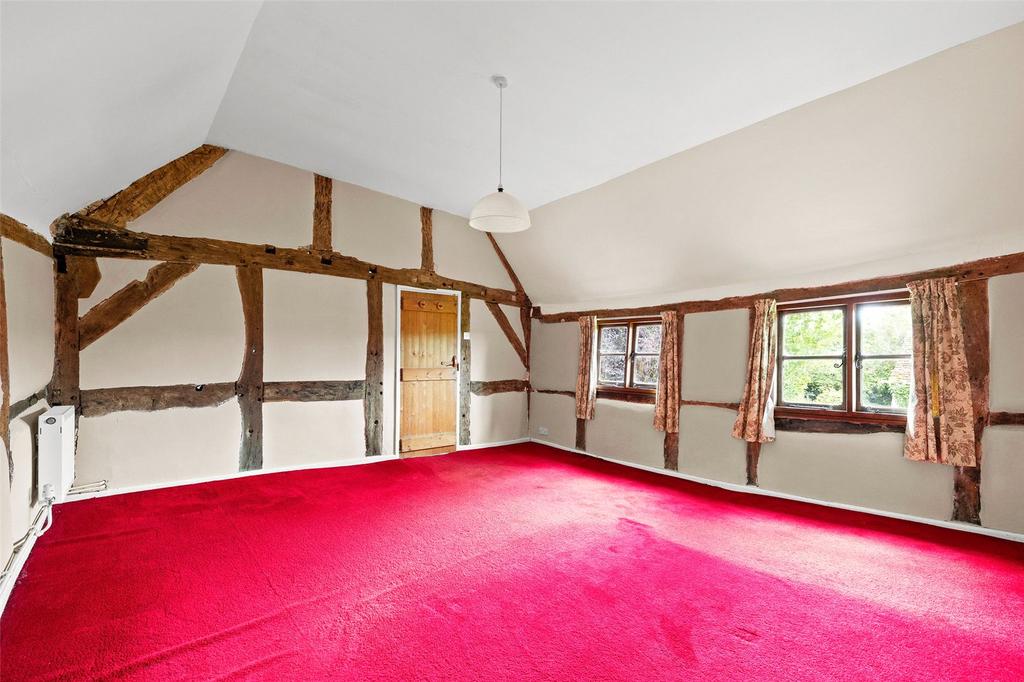 4 Bedrooms