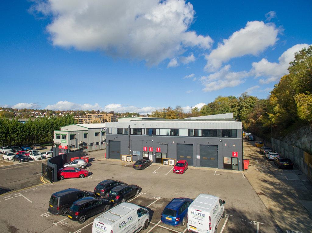 Coulsdon CR5 Office to rent £1,917 pcm (£442 pw)