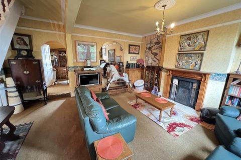 24 Hillside Road, Heswall, Wirral, CH60 0BH