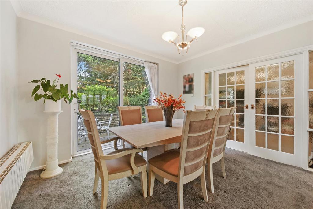 6 Rathgar Close - IEsx3g4 B9s INEgte Awi J.jpg