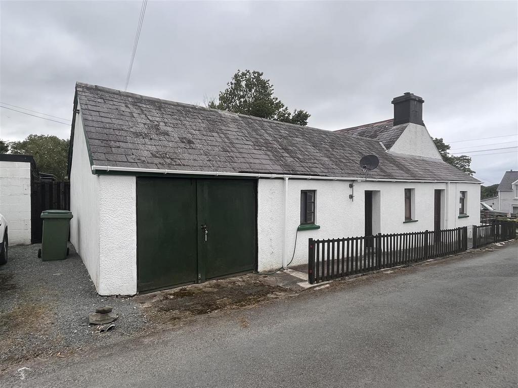 Attached Garage