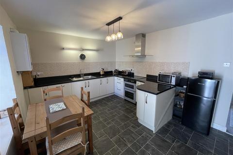 4 Church Road, Burry Port, SA16 0RY