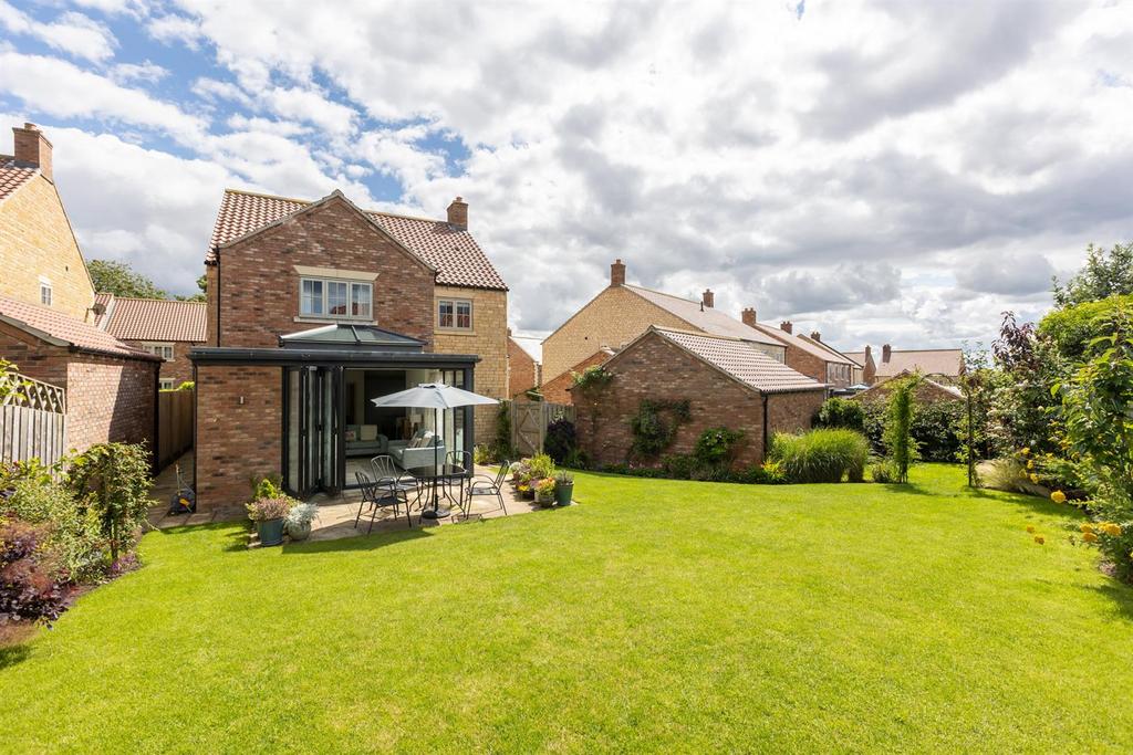8 The View, ThorntonLeDale, Pickering 3 bed house £550,000