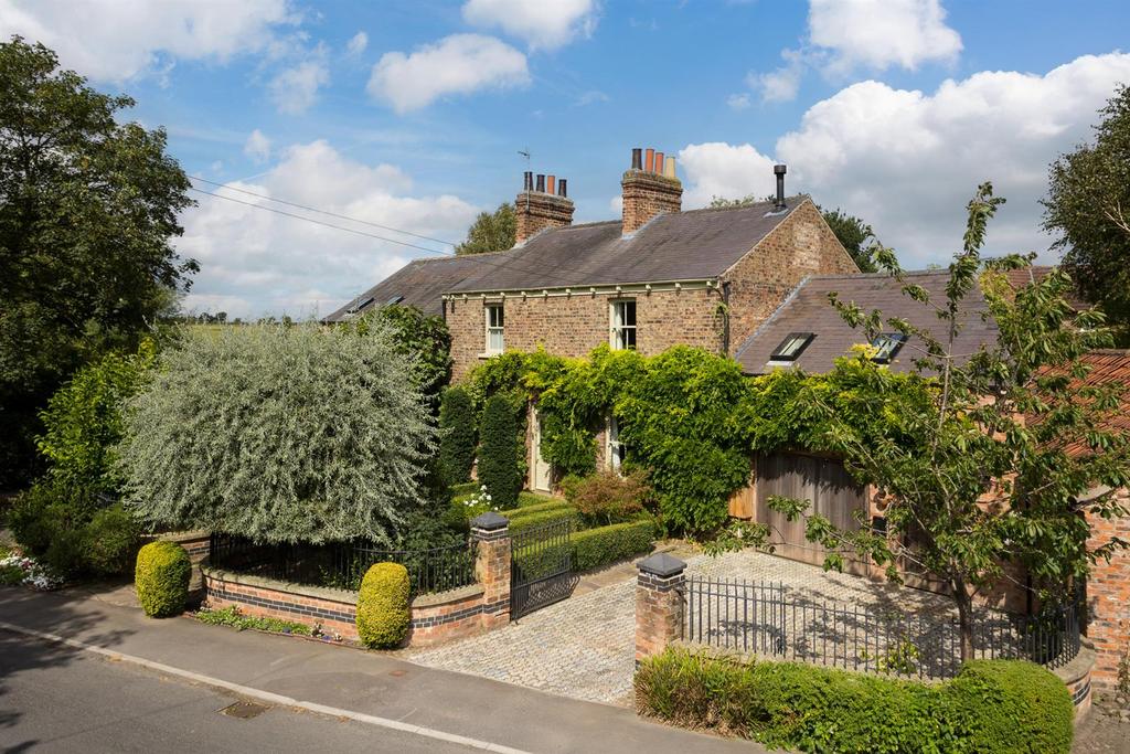 Saxe Dane Lodge