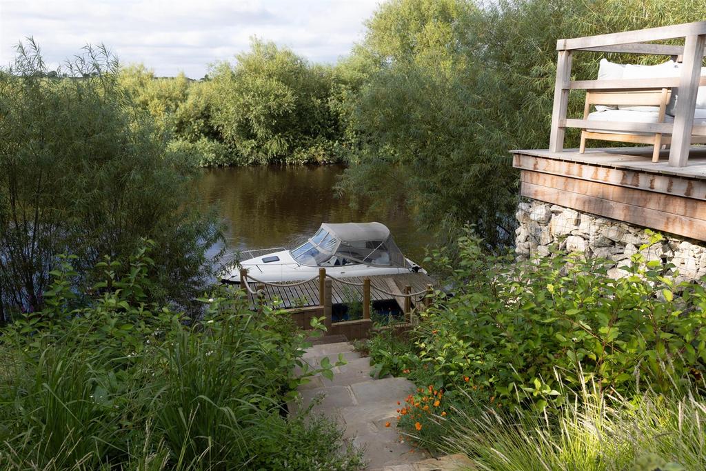 Private mooring