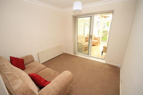 460 Kings Road, Bradford, BD2 1NB