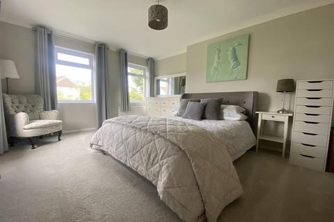 13 Four Ways Drive, Chulmleigh, EX18 7AZ