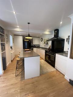 13 Four Ways Drive, Chulmleigh, EX18 7AZ