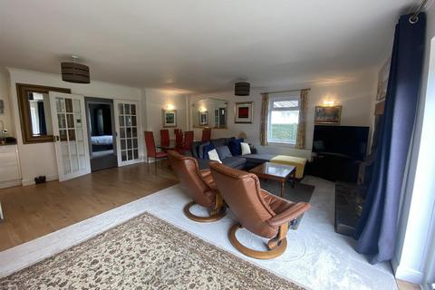 13 Four Ways Drive, Chulmleigh, EX18 7AZ
