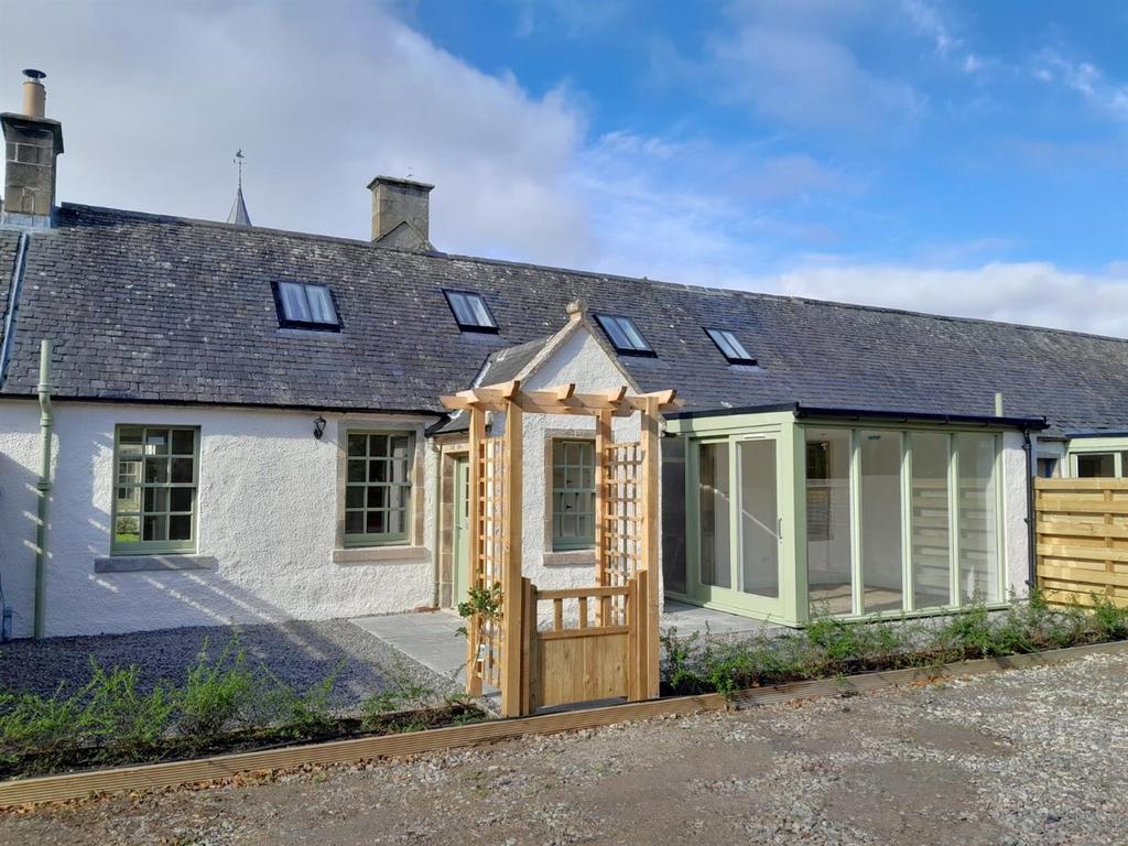 3 Migdale House, Bonar Bridge, Sutherland IV24 3AG 2 bed house for sale