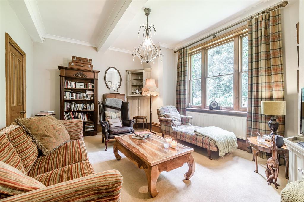 8566481-interior20.jpg