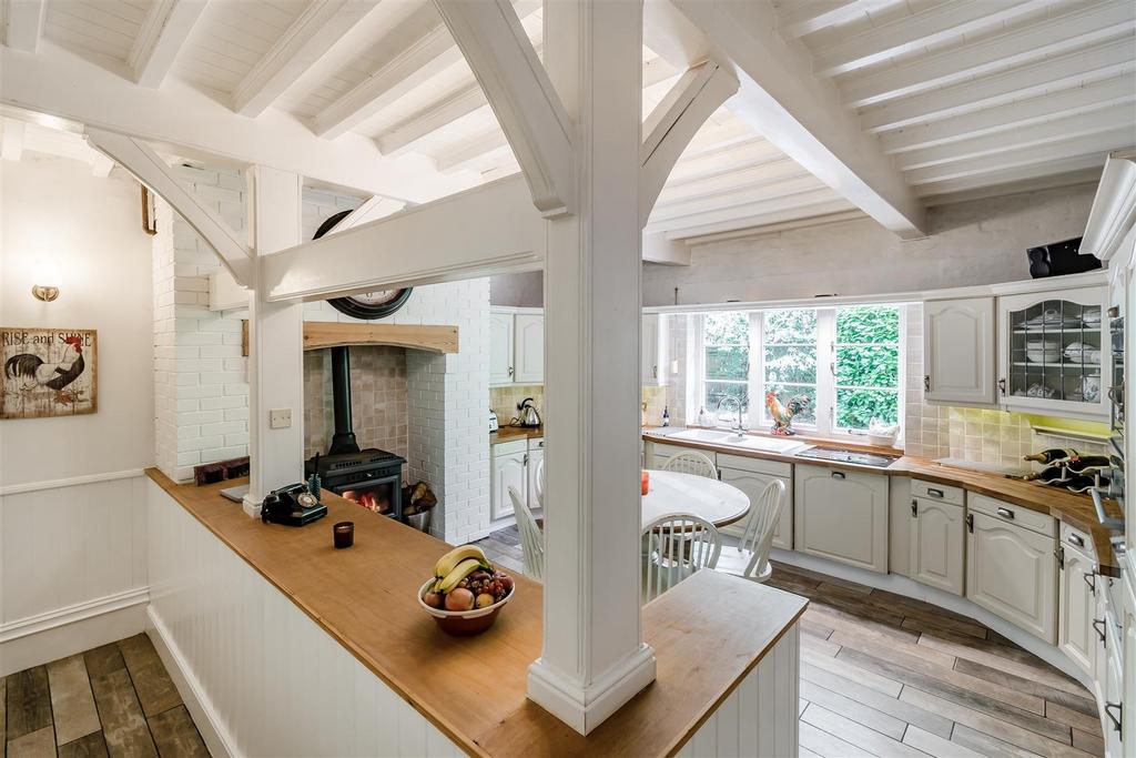 8566481-interior23.jpg