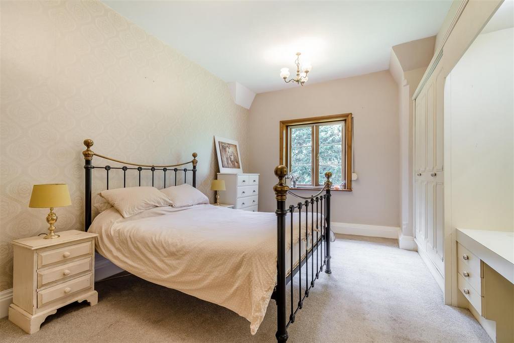 8566481-interior53.jpg