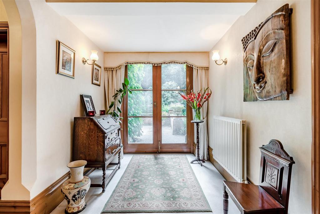 8566481-interior14.jpg